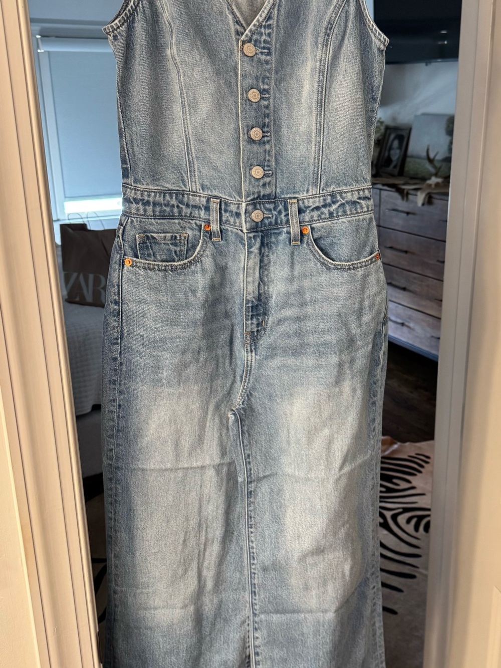 Levi's Light Blue Denim Button-Front Sleeveless Jumpsuit - Picture 8 of 12